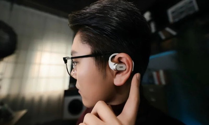 how to wear earbuds correctly